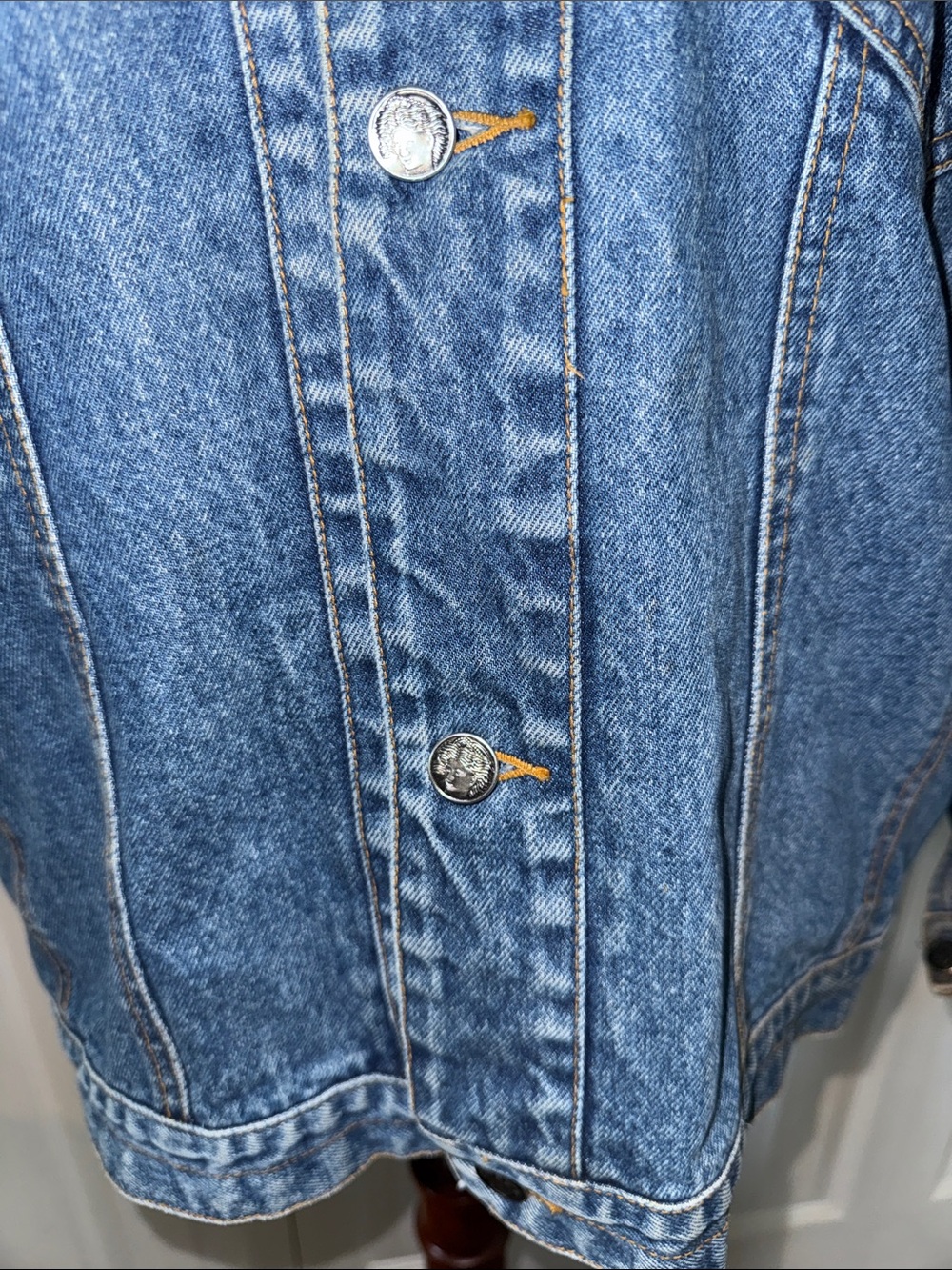 Vintage GAP Blue Denim Bomber Jacket with Patterned Collar Sz M - Picture 4 of 9